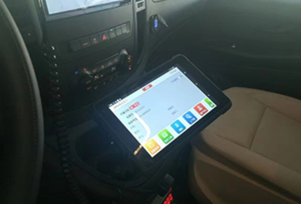 工業(yè)車載pad.png