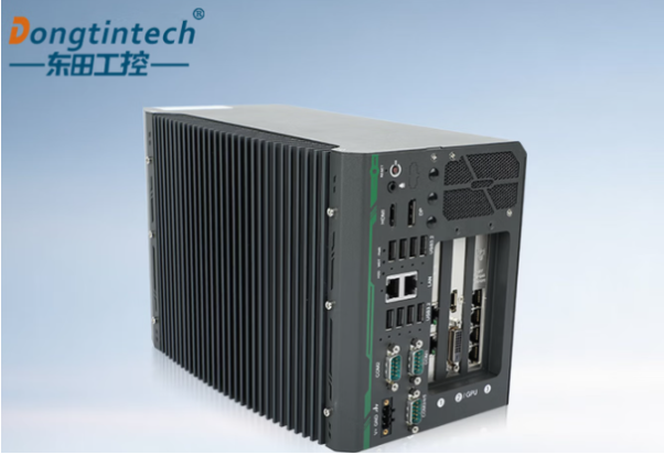 東田智慧港口工業用的電腦.png