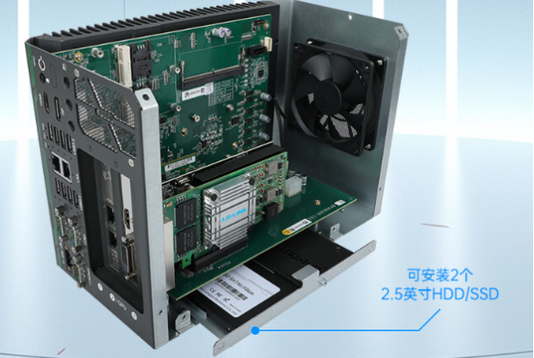 東田智慧港口工業用的電腦硬盤.png